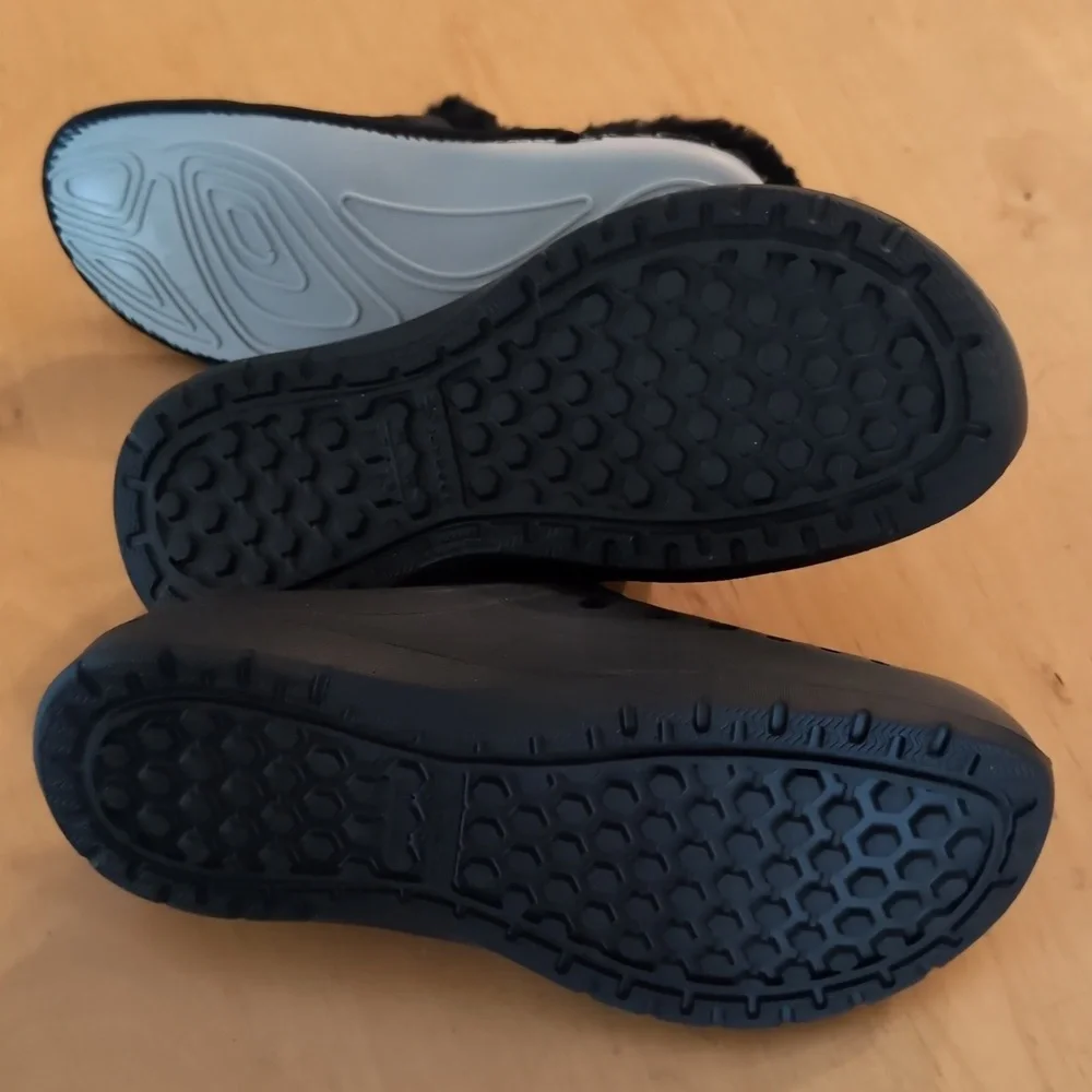 Joybees NWOT Unisex Sz9W Sz7M Black Cozy Clogs Faux Fur Lined - Picture 8 of 10